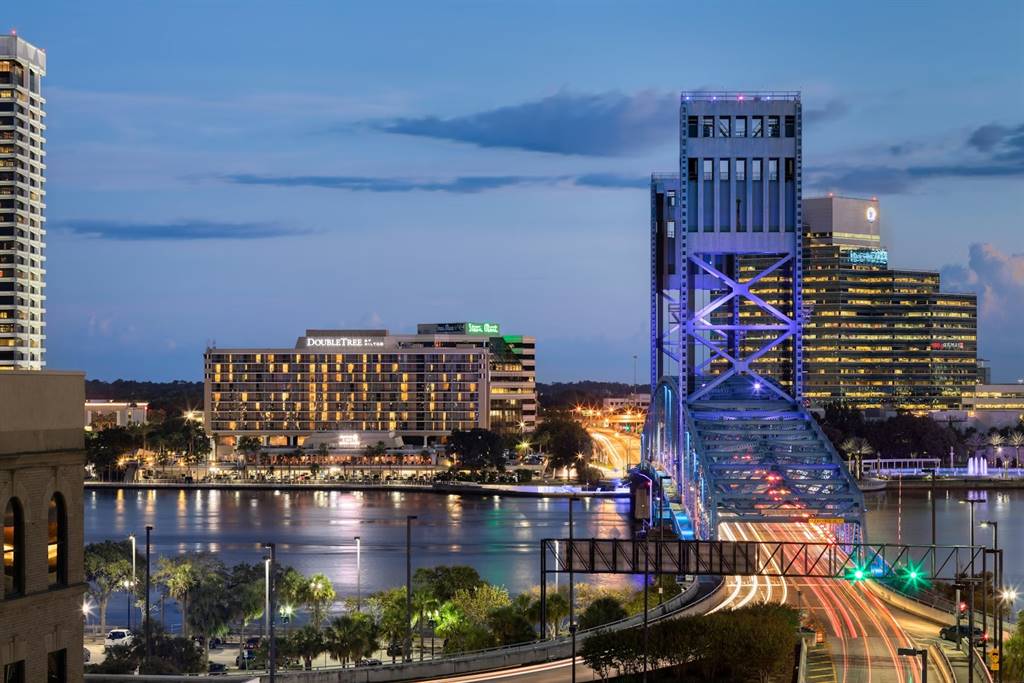 Doubletree by Hilton- Jacksonville Riverfront