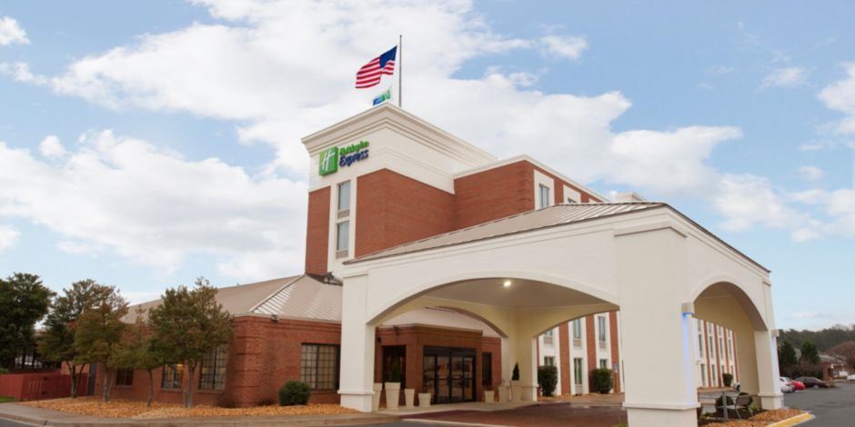 Holiday Inn Express Fredericksburg-Southpoint image