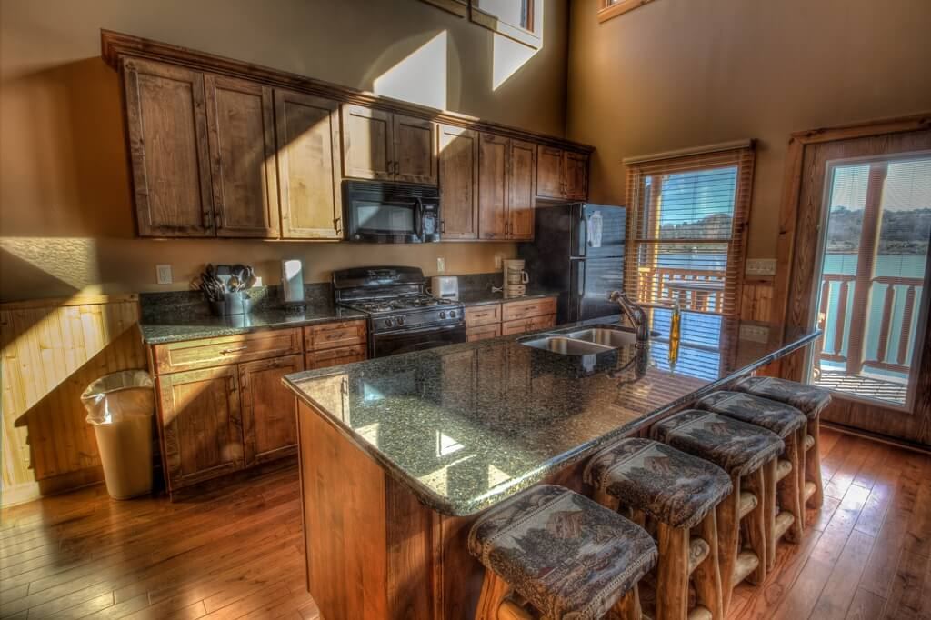 Sequoyah Landing Lakefront Cabins