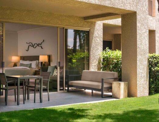 The Phoenician Casitas