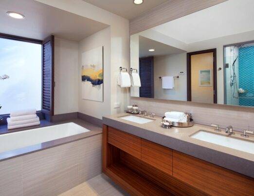 The Phoenician Casitas